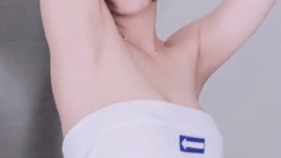 쵸단 화살표 튜브탑 매끈 겨드랑이