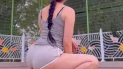 유튜버 워니 회색 돌핀 입고 농구하는 건강 몸매