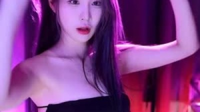 등이 시원한 끈 없는 튜브탑 한갱