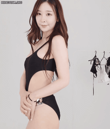 속옷 룩북 리아니