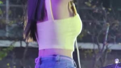 DJ 그린 Green 청 핫팬츠 엉밑살