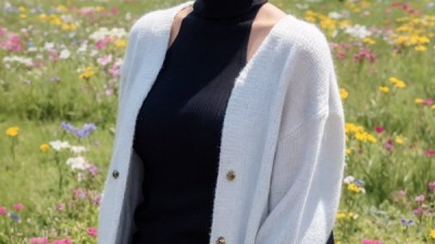 AI 여자친구를 그려봐
