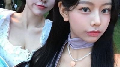 기무세딘 인스타 사이드붑 가슴골 누드톤 브라 노출