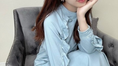 만화가 겸 그라비아 모델 타케우치 세이나 레이스 메이드