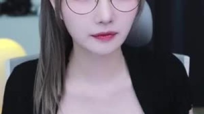 우정우정우정우정 가슴에 빨린 쪼가리 자국 회색 CK 캘빈클라인 브라