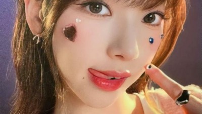 AI야 여자친구 셀카 짤좀 그려줘 2