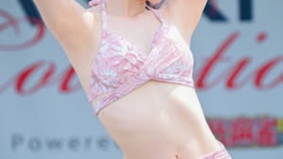비키니 축제에 참가한 AV 배우 이시카와 미오