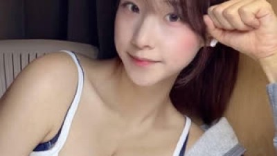 명아츄 광교 스터디 룩 가슴골