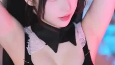 마젠타 야한 수녀님 십자가 브라 가슴골