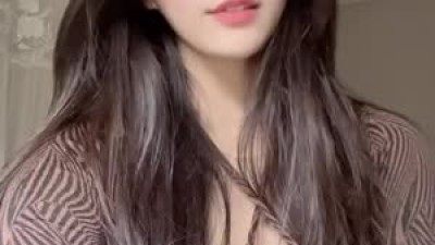 BJ 미모 타이트한 미드라인 가슴골