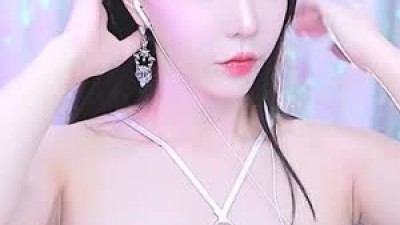 의상 극락인 겨우디 가운데 링 끈 홀터넥 가슴골
