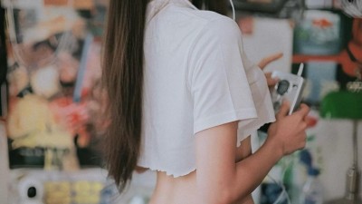 비키니 보다 얼굴에 시선이 더쏠린다는 처자