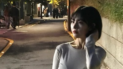 이제 이거리는 핫플레이스가 되었습니다