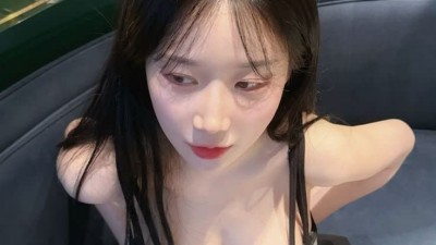 여자친구와 데이트중