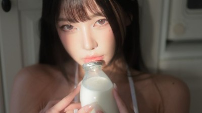 동그란 맥심화보전 셀카